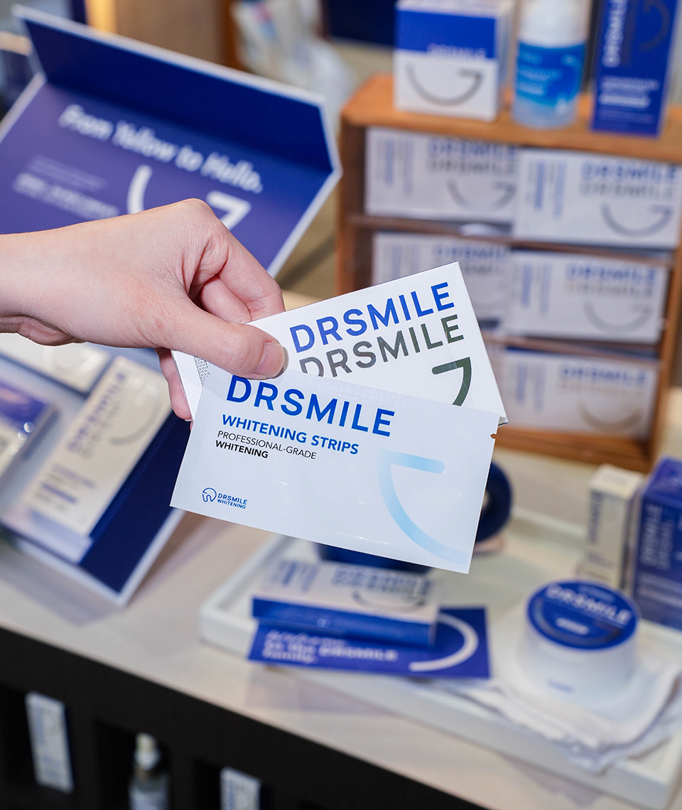 DrSmile pop-up store gallery